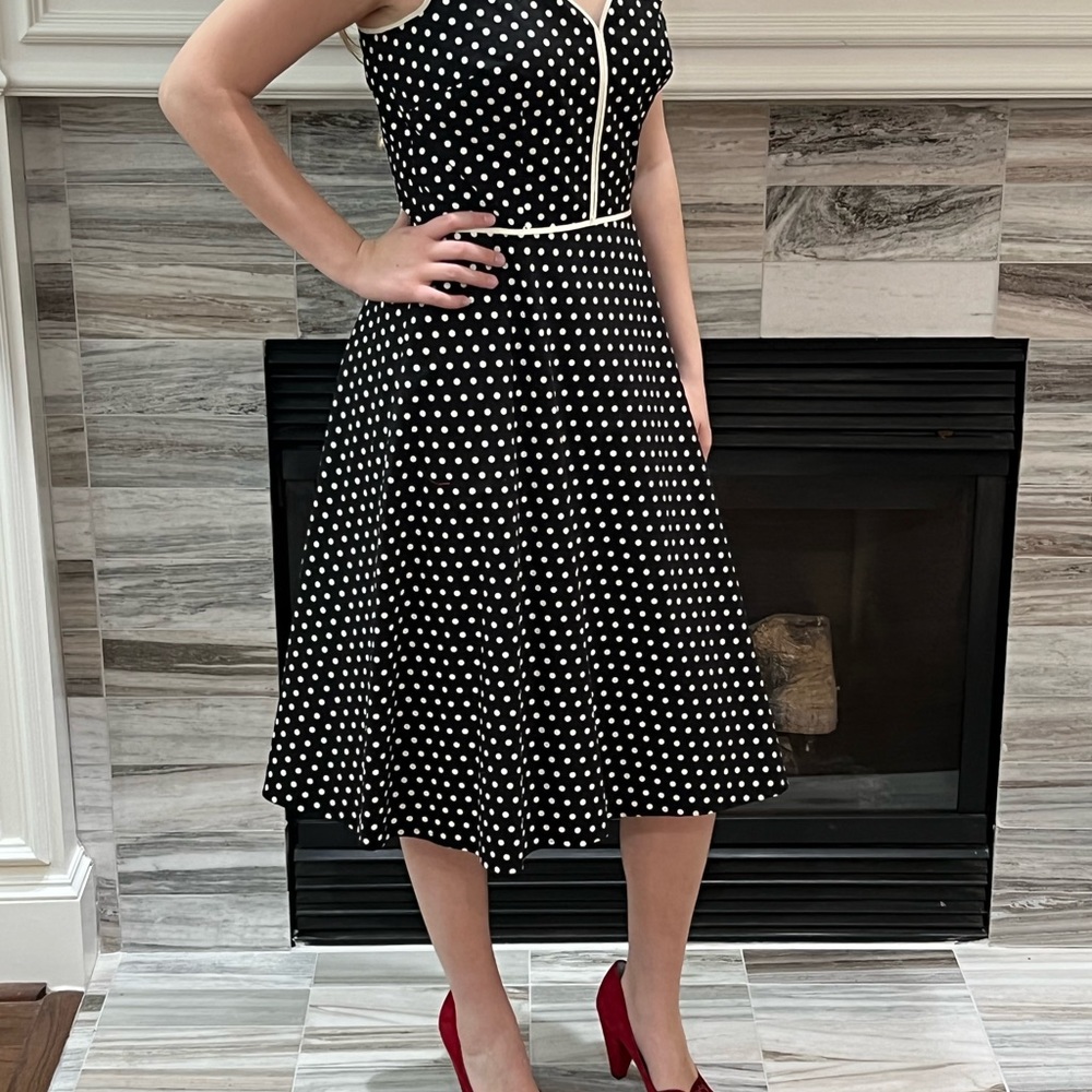 Polka dots classic fitted waist full skirt by Liz Claiborne